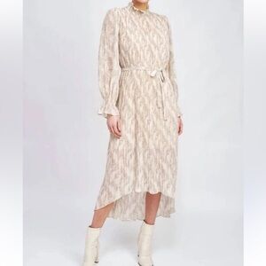 EN SAISON PLEATED MAXI DRESS CREAM SMALL